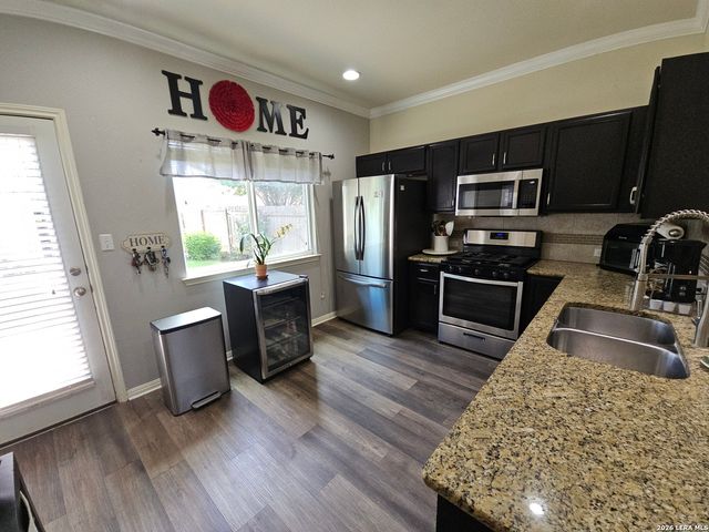 106 WAINSCOT OAK WAY, San Marcos, TX 78666