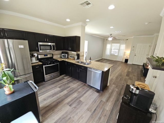 106 WAINSCOT OAK WAY, San Marcos, TX 78666