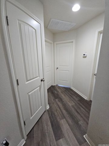 106 WAINSCOT OAK WAY, San Marcos, TX 78666