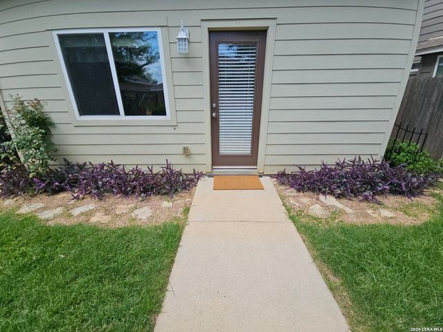 106 WAINSCOT OAK WAY, San Marcos, TX 78666