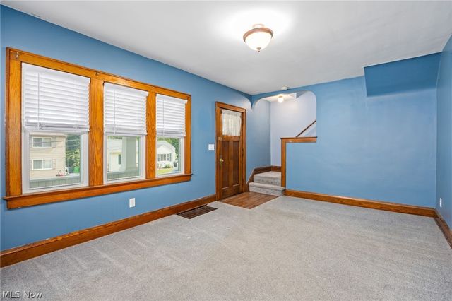 342 Washington Avenue, Barberton, OH 44203