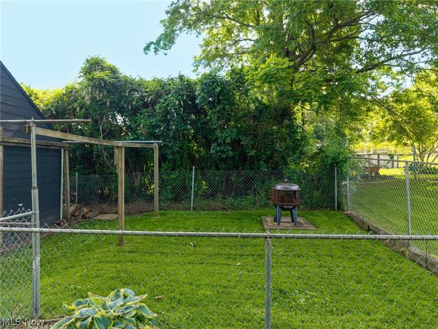 342 Washington Avenue, Barberton, OH 44203