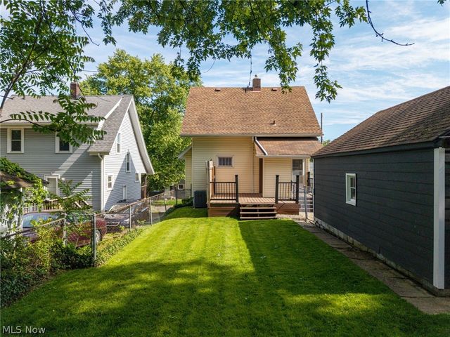 342 Washington Avenue, Barberton, OH 44203