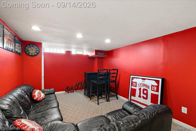 2118 S Cavalier Drive, Canton Charter Township, MI 48188