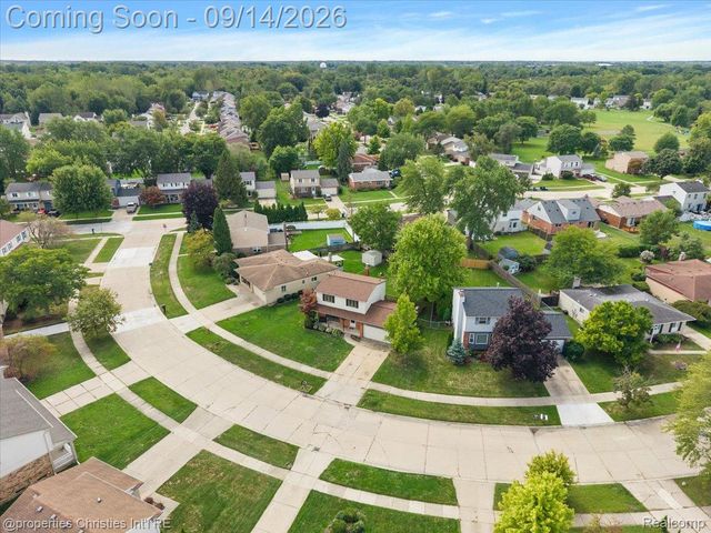 2118 S Cavalier Drive, Canton Charter Township, MI 48188