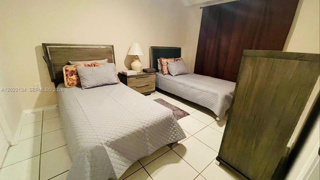17800 N Bay Rd 405, Sunny Isles Beach, FL 33160