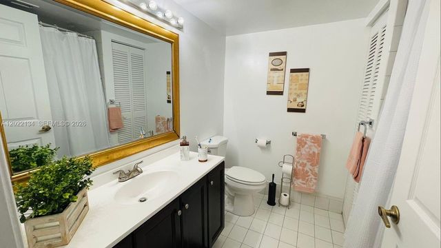 17800 N Bay Rd 405, Sunny Isles Beach, FL 33160