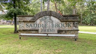 5398 Woods Edge Dr, Lebanon, TN 37090