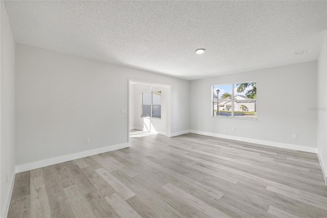 843 BOLIVAR STREET, Lady Lake, FL 32159