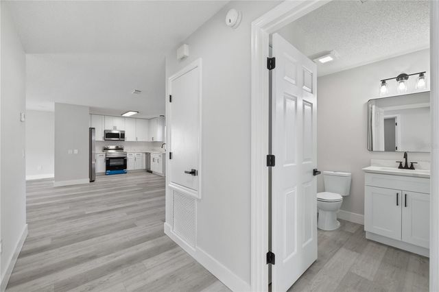 843 BOLIVAR STREET, Lady Lake, FL 32159