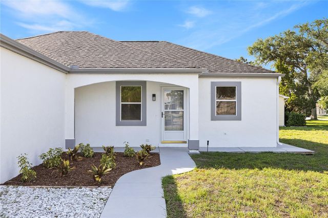 843 BOLIVAR STREET, Lady Lake, FL 32159