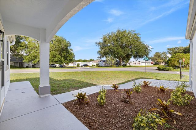 843 BOLIVAR STREET, Lady Lake, FL 32159