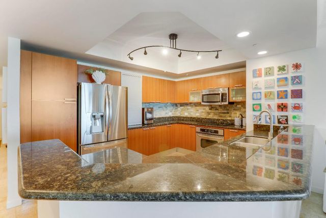 2640 Lake Shore Drive 1508, Riviera Beach, FL 33404