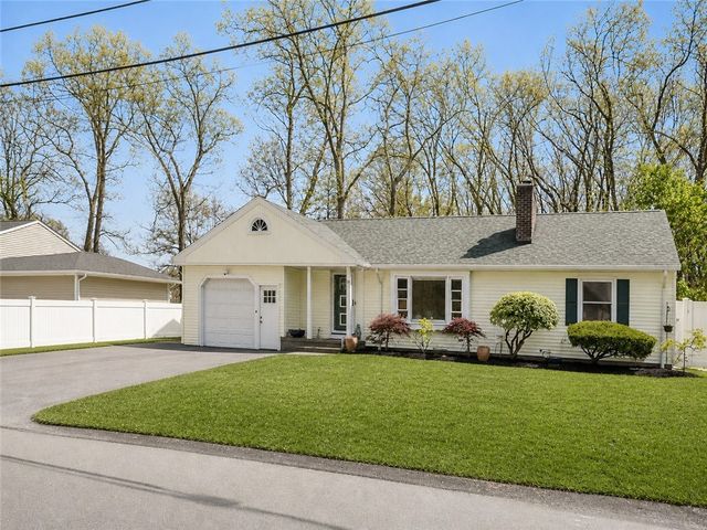 101 Shirley Drive, Cumberland, RI 02864