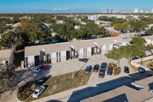 4507 S OAK DRIVE P72, Tampa, FL 33611