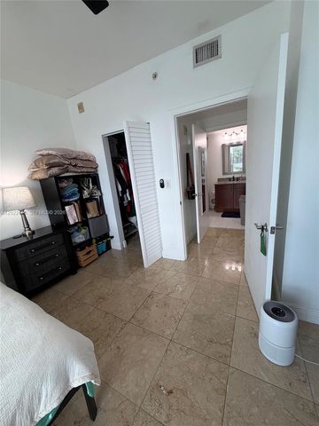 7266 SW 88th St A203, Miami, FL 33156