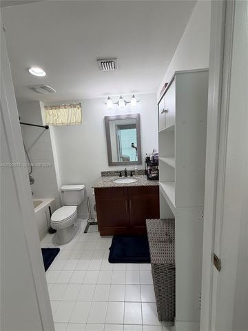 7266 SW 88th St A203, Miami, FL 33156