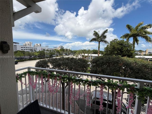 7266 SW 88th St A203, Miami, FL 33156