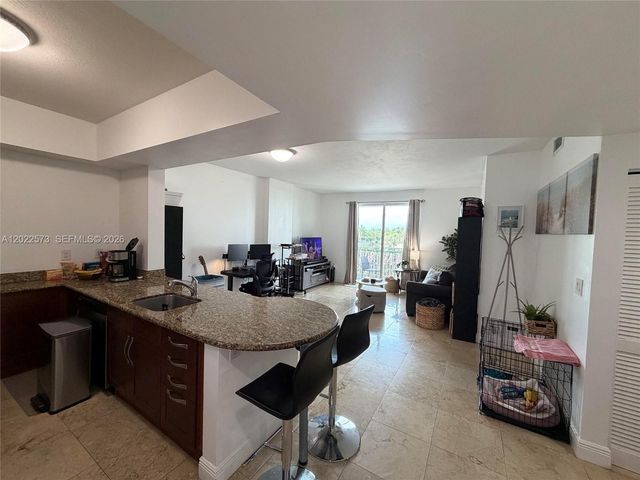 7266 SW 88th St A203, Miami, FL 33156