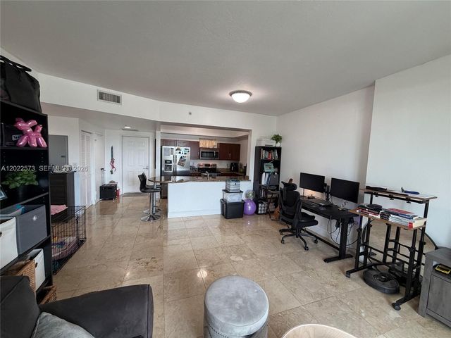 7266 SW 88th St A203, Miami, FL 33156