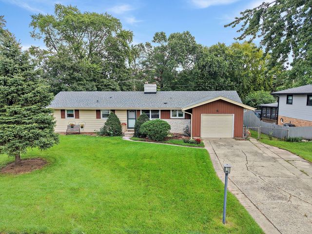 443 Glendale Road, Roselle, IL 60172