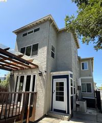 3033 Ellis St B, Berkeley, CA 94703
