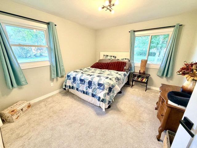 5938 Sugarbush LANE, Greendale, WI 53129
