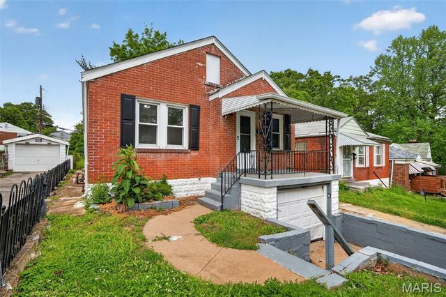 4115 Begg Boulevard, St Louis, MO 63121