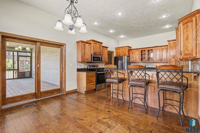 1004 Laquinta St Street, Sioux Falls, SD 57108