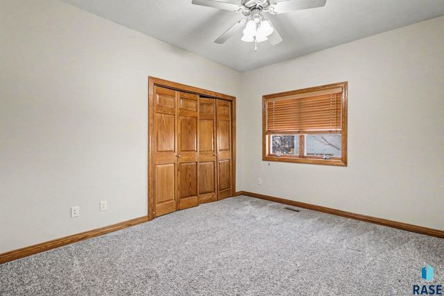 1004 Laquinta St Street, Sioux Falls, SD 57108