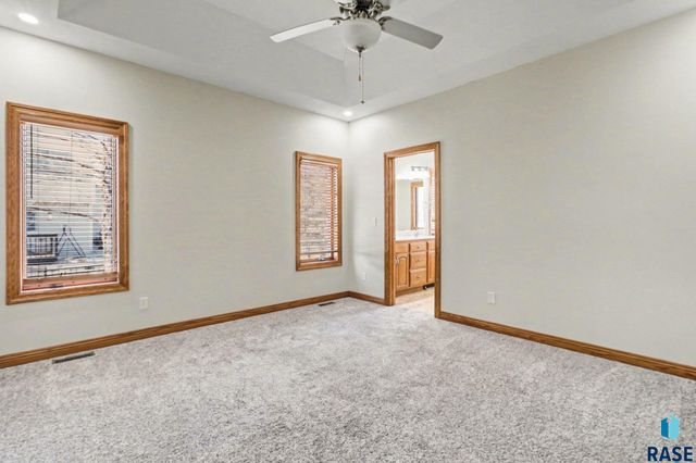 1004 Laquinta St Street, Sioux Falls, SD 57108