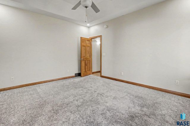 1004 Laquinta St Street, Sioux Falls, SD 57108