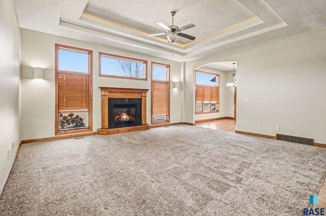 1004 Laquinta St Street, Sioux Falls, SD 57108