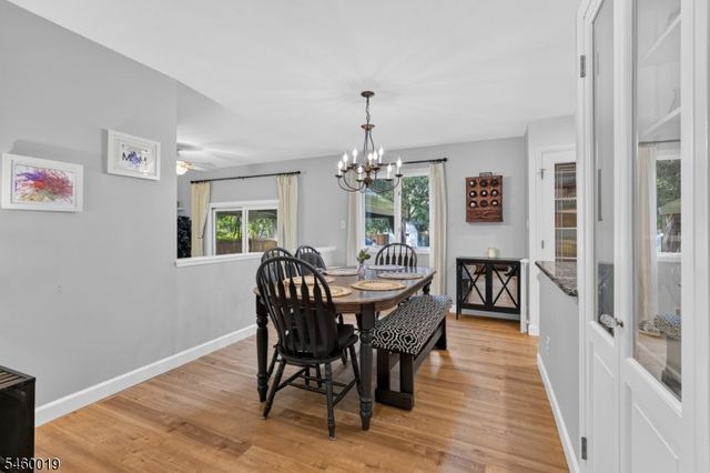 39 Piney Branch Rd, East Windsor Twp., NJ 08512