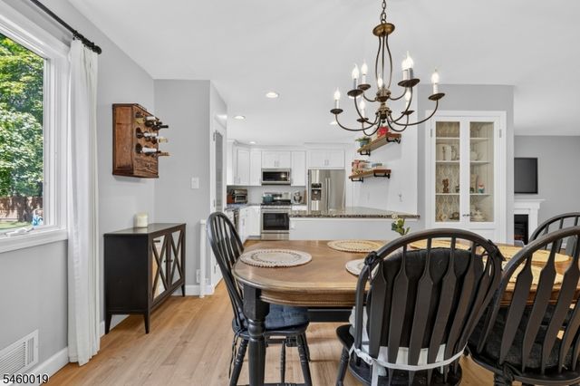 39 Piney Branch Rd, East Windsor Twp., NJ 08512