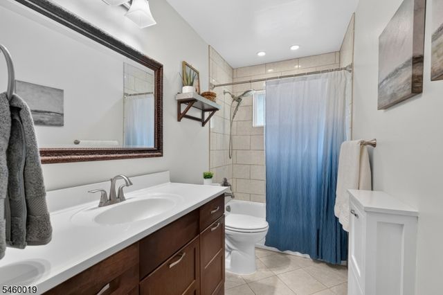 39 Piney Branch Rd, East Windsor Twp., NJ 08512