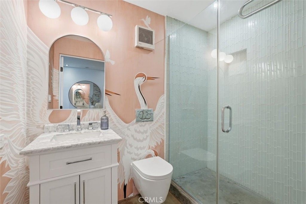 Image 28 of property listing at 24 Eastwind Street 1, Marina Del Rey, CA 90292