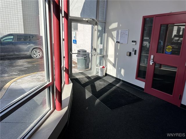 1160 Main Street, Buffalo, NY 14209