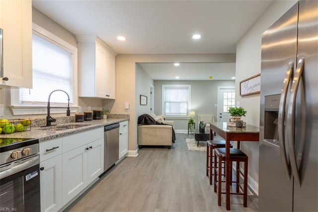 605 Fairview LN, Portsmouth, VA 23702