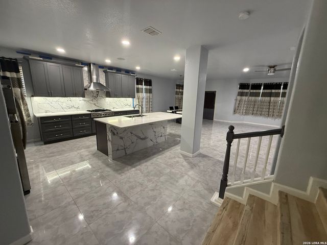 1422 WINSTON CV, San Antonio, TX 78260