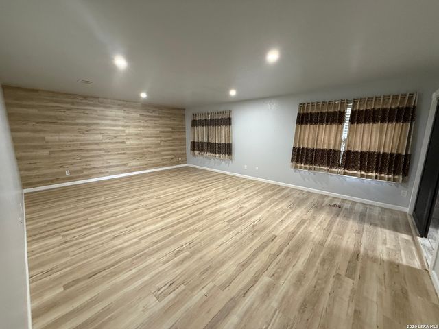 1422 WINSTON CV, San Antonio, TX 78260