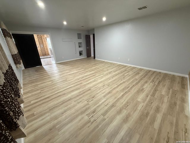 1422 WINSTON CV, San Antonio, TX 78260