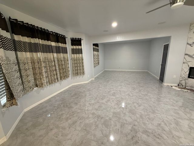 1422 WINSTON CV, San Antonio, TX 78260