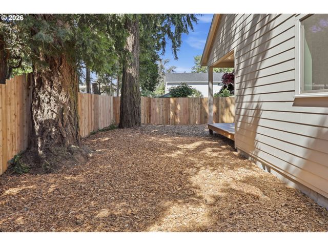 8712 Se CLATSOP St, Happy Valley, OR 97086
