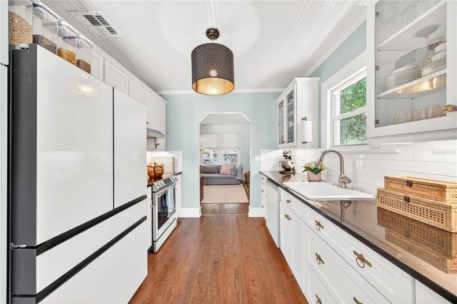 2504 HARRISON AVENUE, Orlando, FL 32804