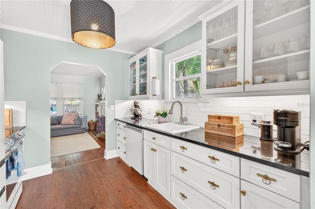 2504 HARRISON AVENUE, Orlando, FL 32804