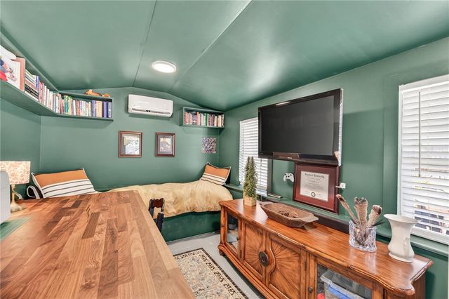 2504 HARRISON AVENUE, Orlando, FL 32804