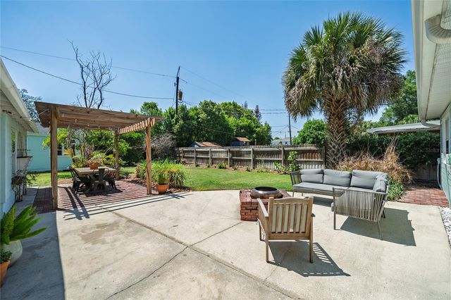 2504 HARRISON AVENUE, Orlando, FL 32804