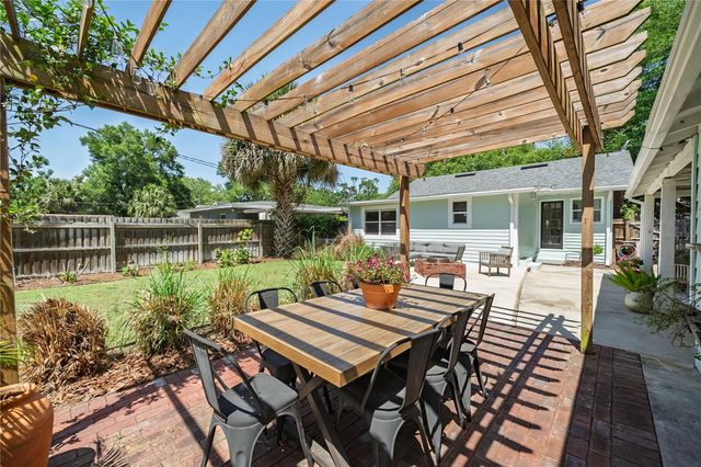 2504 HARRISON AVENUE, Orlando, FL 32804