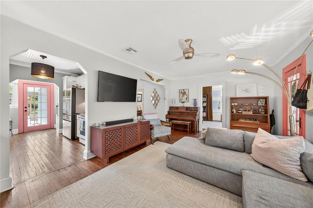 2504 HARRISON AVENUE, Orlando, FL 32804